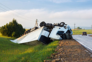 FL Trucking Accident Causes (& How an Attorney Can Help!)